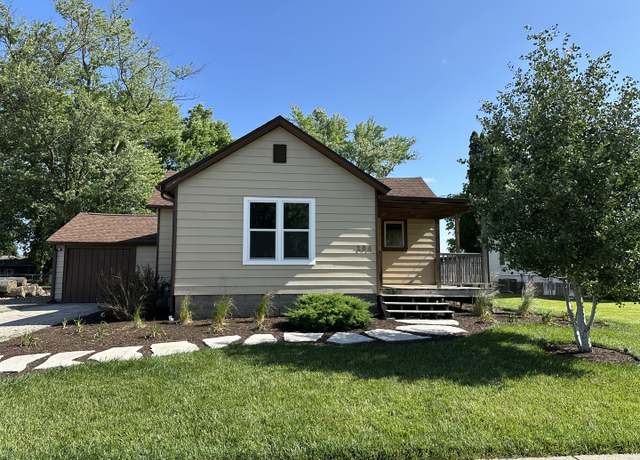 Property at 204 W Robinson St, Goodfield, IL 61742, 2 beds, 1 bath