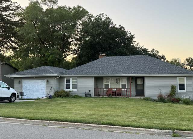 Property at 17848 W Fairfield Ln, Grayslake, IL 60030, 3 beds, 1 bath