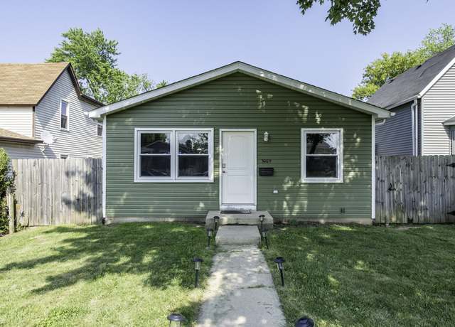 Property at 3009 Gilboa Ave, Zion, IL 60099, 3 beds, 1.5 baths