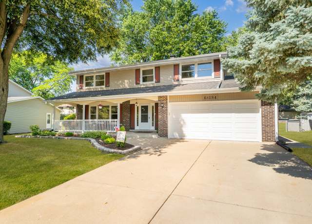 Property at 6S184 Lakewood Dr, Naperville, IL 60540, 4 beds, 2.5 baths