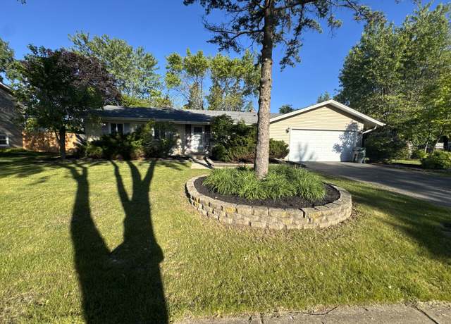 Property at 4150 Williams Ct, Hoffman Estates, IL 60192, 3 beds, 2 baths