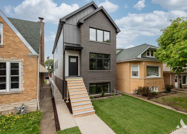 Property at 6908 26th St, Berwyn, IL 60402, 4 beds, 3.5 baths