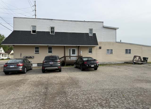 Property at 1951 St Vincents Ave, Lasalle, IL 61301, 6 beds, 4 baths