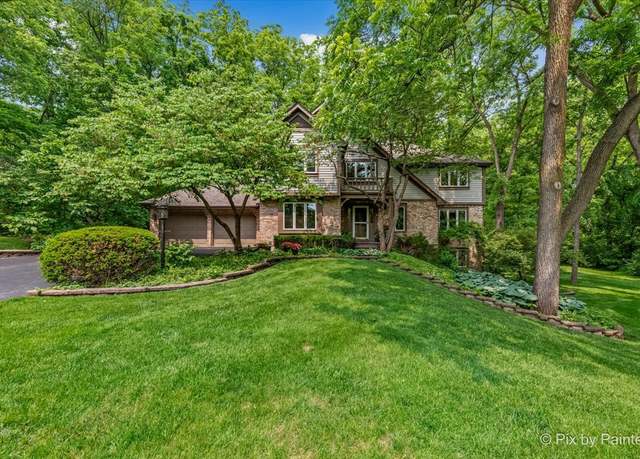 Property at 5N538 Hidden Springs Dr, St. Charles, IL 60175, 4 beds, 2.5 baths