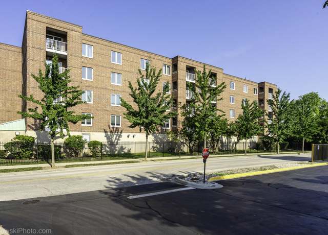Property at 6211 Lincoln Ave #402, Morton Grove, IL 60053, 2 beds, 2 baths