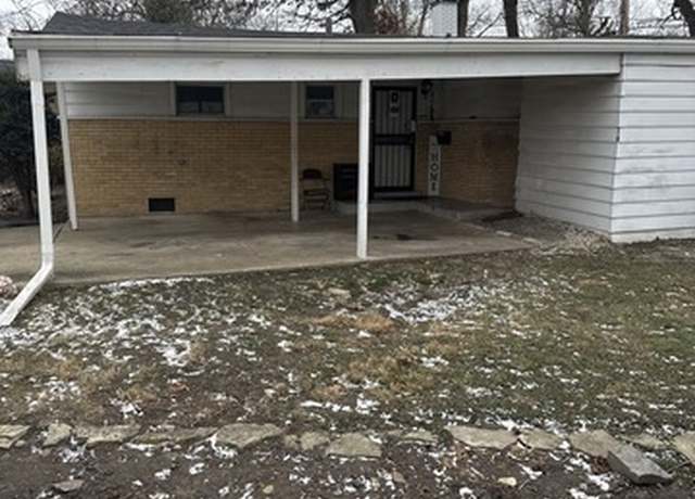 Property at 17222 Country Ln, Hazel Crest, IL 60429, 3 beds, 1 bath