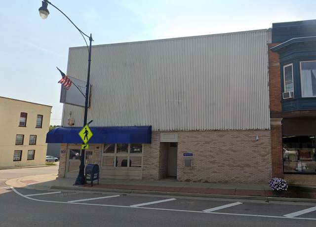 Property at 101 W Lincoln Ave, Hinckley, IL 60520