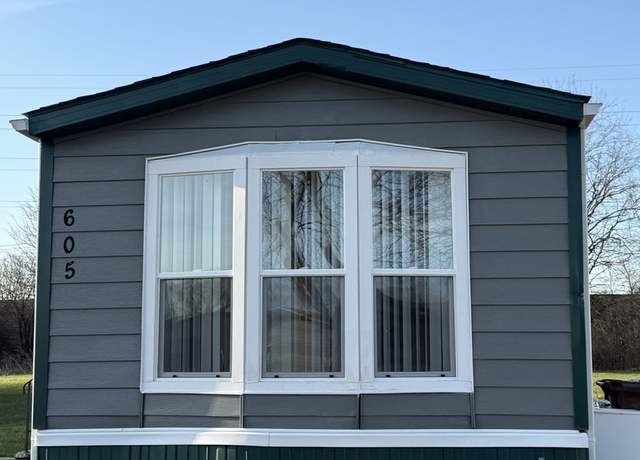 Property at 605 Tanglewood Rd, Matteson, IL 60443, 2 beds, 1 bath