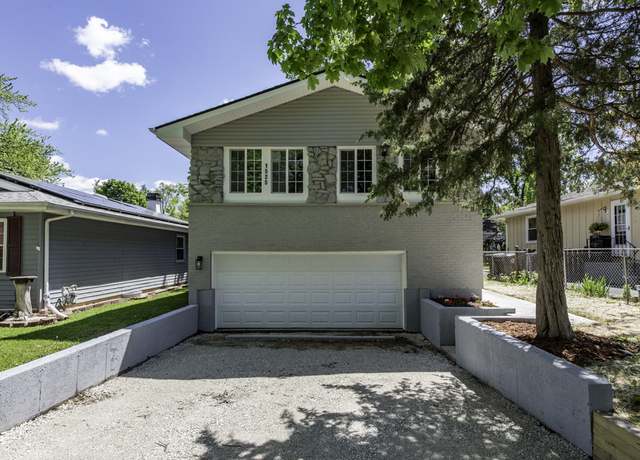 Property at 1525 Grove Dr, Round Lake Beach, IL 60073, 3 beds, 2 baths