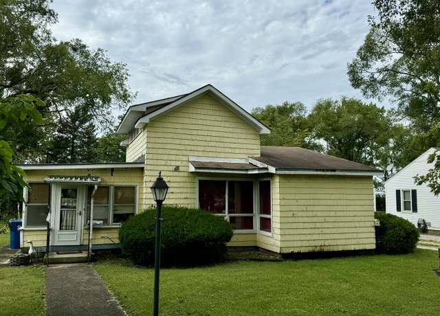 Property at 313 N Clinton St, Dwight, IL 60420, 3 beds, 1 bath