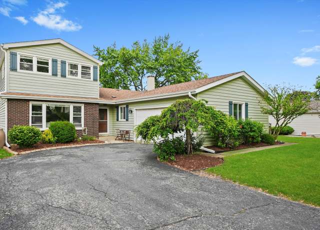 Property at 530 N Fairfield Ave, Lombard, IL 60148, 4 beds, 3 baths