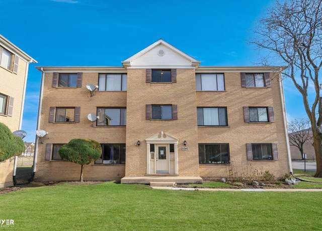 Property at 9340 Hamilton Ct Unit E, Des Plaines, IL 60016, 2 beds, 1.5 baths