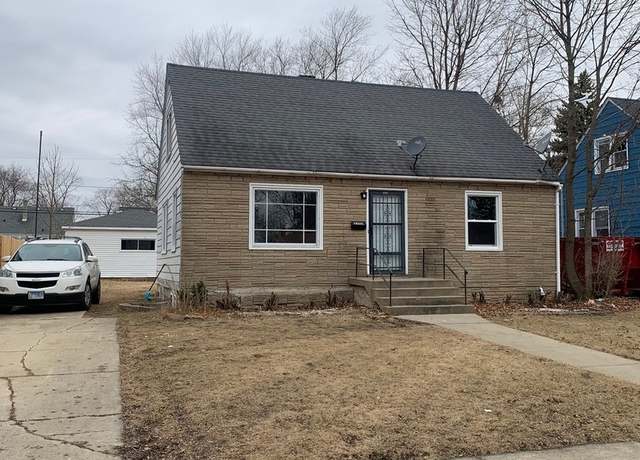 Property at 2312 Horeb Ave, Zion, IL 60099, 4 beds, 1 bath