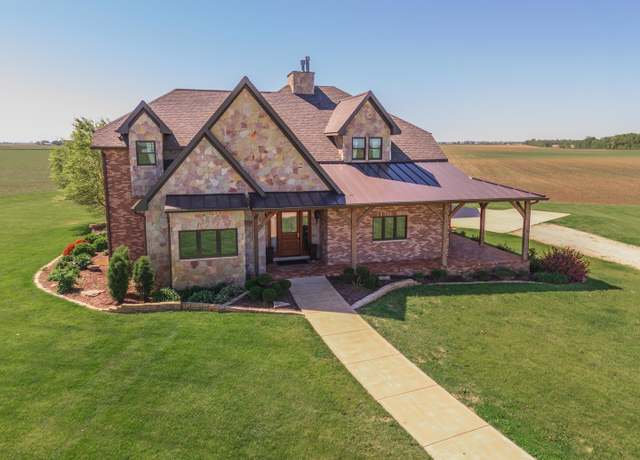 Property at 14431 E 2400 North Rd, Hudson, IL 61748, 4 beds, 4.5 baths