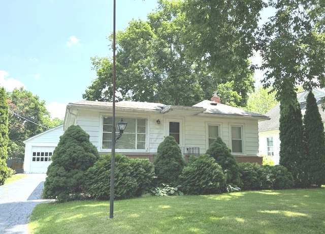 Property at 506 1st Ave, Dixon, IL 61021, 2 beds, 1 bath