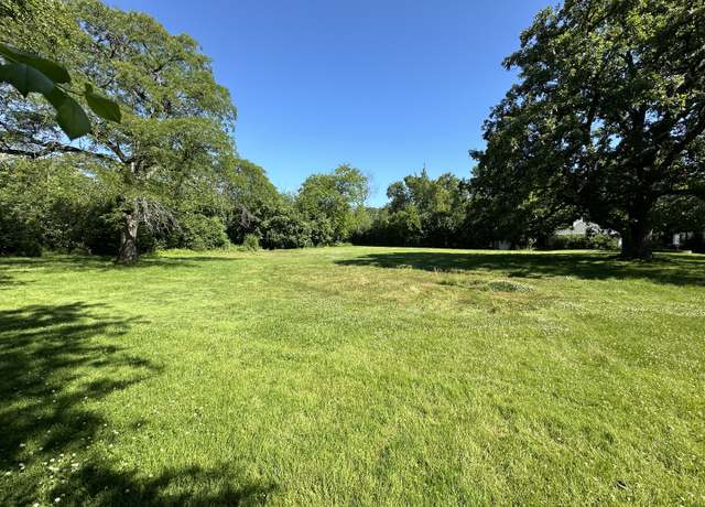 Property at 2033 Winnetka Rd, Northfield, IL 60093