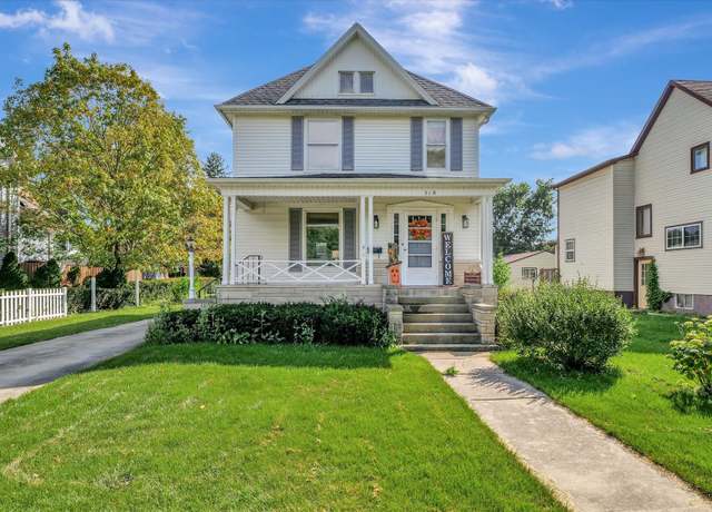 Property at 518 E Orleans St, Paxton, IL 60957, 3 beds, 1.5 baths