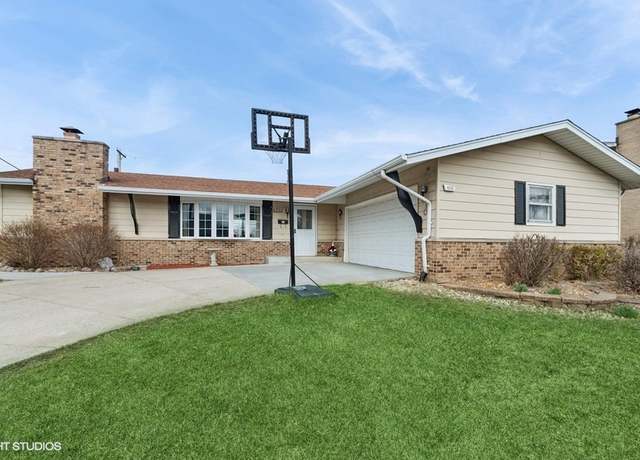 Property at 6232 El Morro Ln, Oak Forest, IL 60452, 3 beds, 1.5 baths
