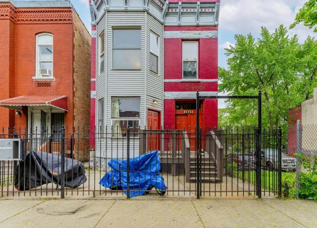 Property at 2823 W Flournoy St, Chicago, IL 60612, 6 beds, 4 baths
