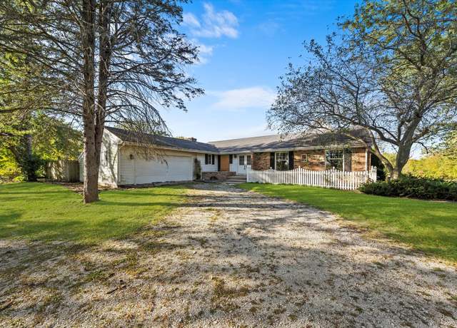 Property at 1940 W Eagle Lake Rd, Beecher, IL 60401, 5 beds, 4.5 baths