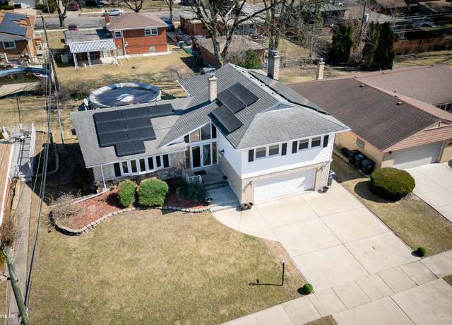 Property at 16333 University Ave, South Holland, IL 60473, 4 beds, 2.5 baths