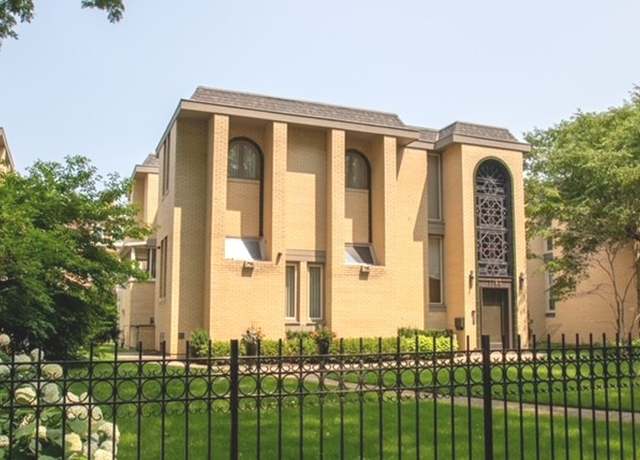 Property at 1150 E 49th St, Chicago, IL 60615, 5 beds, 4 baths