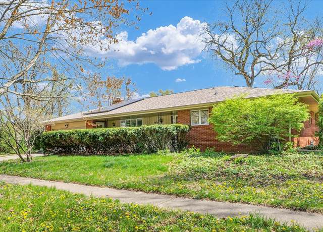 Property at 2010 S Cottage Grove Ave, Urbana, IL 61801, 4 beds, 2.5 baths