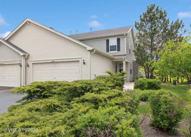 Property at 667 W Jonathan Dr, Round Lake, IL 60073, 2 beds, 2.5 baths