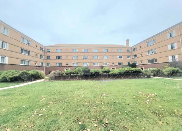 Property at 1100 N Harlem Ave #1, River Forest, IL 60305, 2 beds, 1 bath