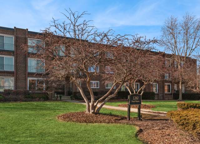 Property at 1260 N Western Ave #210, Lake Forest, IL 60045, 2 beds, 2 baths