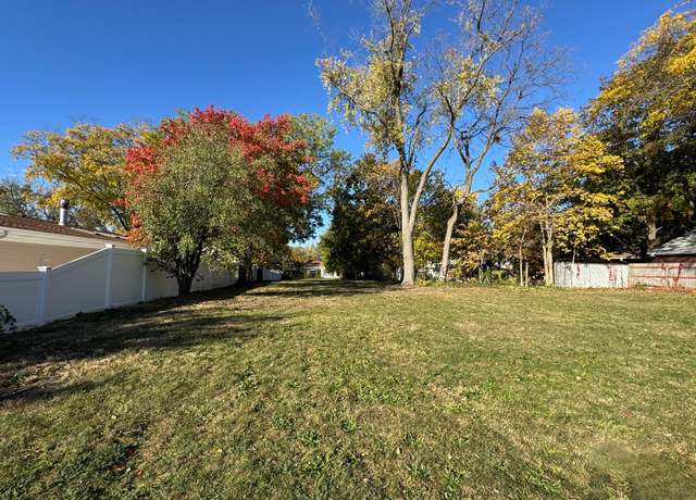 Property at 16 W Taylor Rd, Lombard, IL 60148