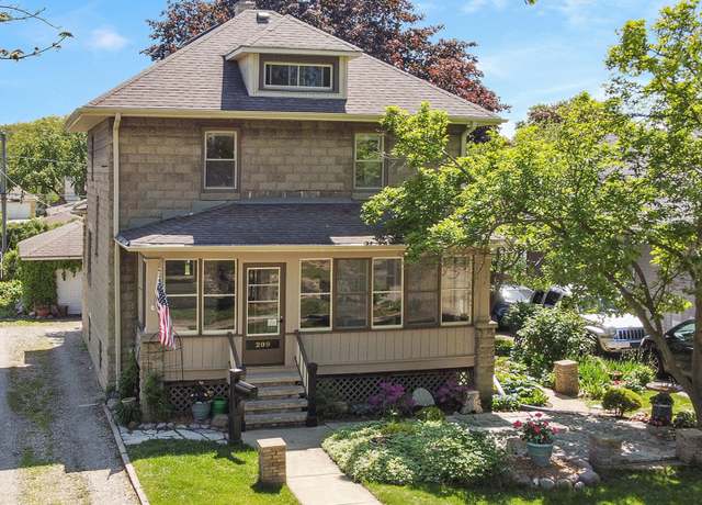 Property at 209 S Lombard Ave, Lombard, IL 60148, 3 beds, 2 baths
