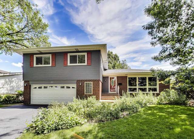 Property at 207 W Orchard Pl, Mount Prospect, IL 60056, 4 beds, 2.5 baths