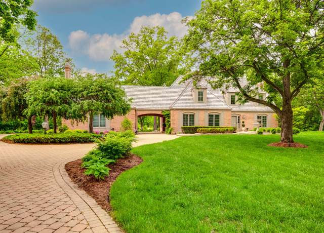 Property at 2377 W Course Dr, Riverwoods, IL 60015, 4 beds, 3.5 baths