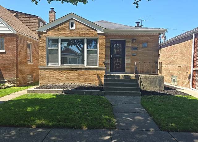 Property at 9028 S Ridgeland Ave, Chicago, IL 60617, 3 beds, 1 bath