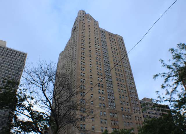 Property at 5000 S East End Ave Unit 24A, Chicago, IL 60615, 3 beds, 2 baths