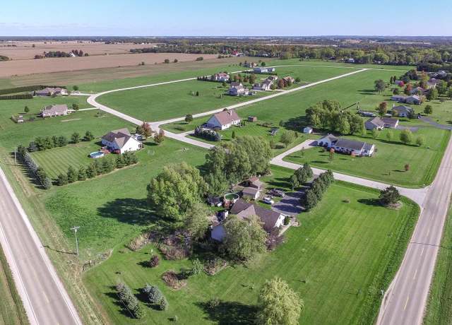 Property at 2419 N 4210th Rd, Sheridan, IL 60551