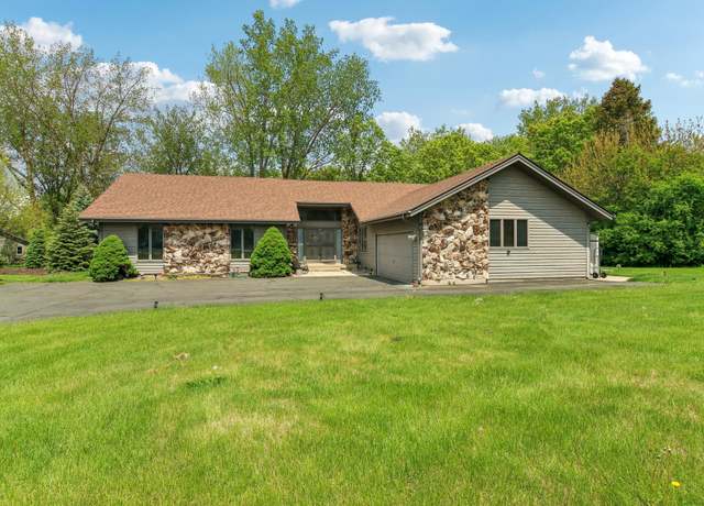 Property at 40W300 Baron Ln, Huntley, IL 60142, 4 beds, 2.5 baths