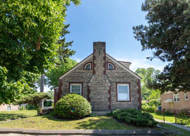 Property at 1235 W 96th St, Chicago, IL 60643, 4 beds, 2.5 baths