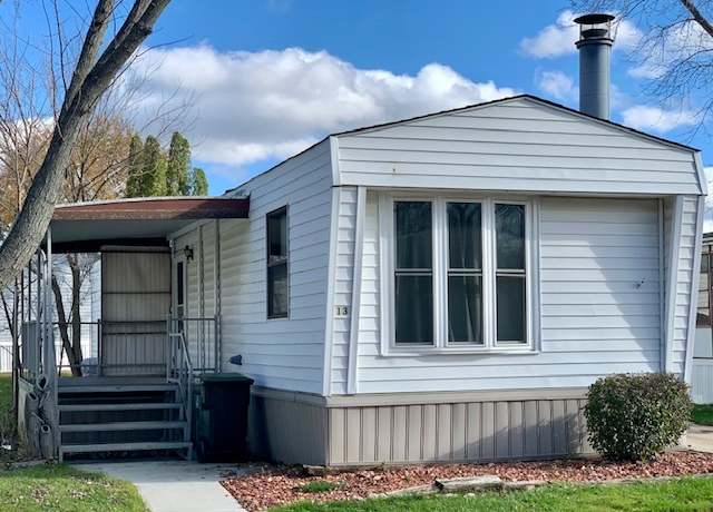 Property at 27W370 Geneva Rd #13, West Chicago, IL 60185, 2 beds, 1 bath