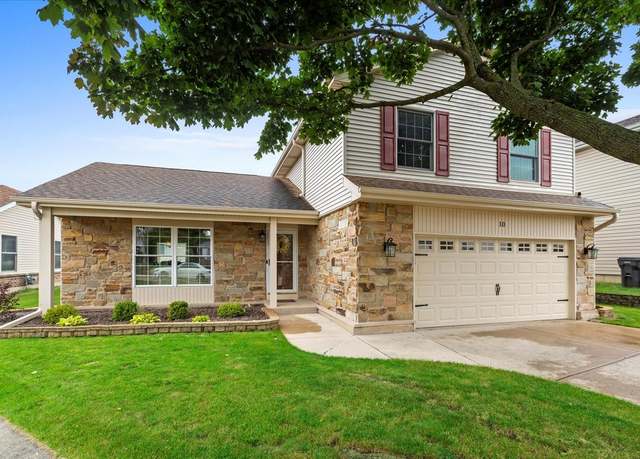 Property at 10 Warwick Ct, Streamwood, IL 60107, 4 beds, 2.5 baths