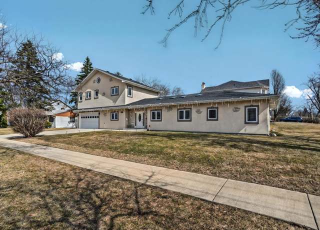 Property at 227 S Walnut Ln, Schaumburg, IL 60193, 4 beds, 3 baths