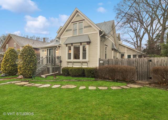 Property at 42 W Robertson St, Palatine, IL 60067, 4 beds, 3 baths