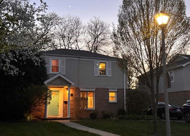 Property at 630 S Dryden Pl, Arlington Heights, IL 60005, 3 beds, 1.5 baths