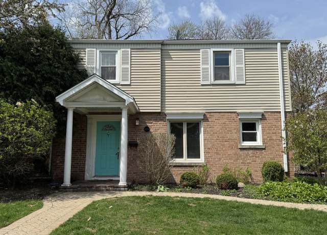 Property at 630 S Dryden Pl, Arlington Heights, IL 60005, 3 beds, 1.5 baths