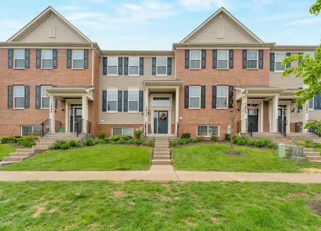 Property at 1672 Bentz Way, Batavia, IL 60510, 3 beds, 2.5 baths