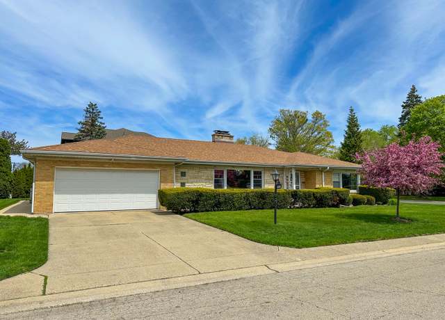 Property at 6600 N Kenton Ave, Lincolnwood, IL 60712, 3 beds, 2 baths