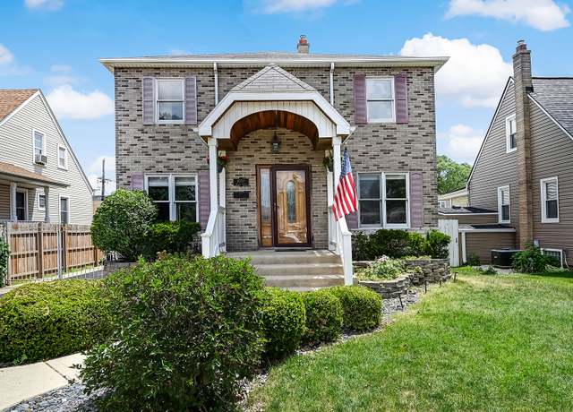 Property at 10511 S Hamlin Ave, Chicago, IL 60655, 3 beds, 3 baths