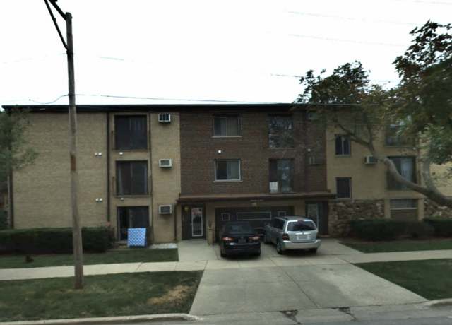Property at 1405 Ashland Ave Unit 2B, Des Plaines, IL 60016, 2 beds, 1 bath