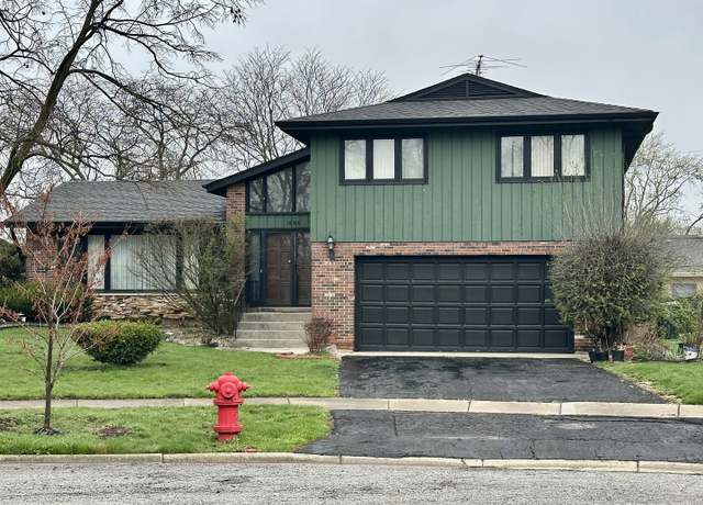 Property at 18506 Pierce Ter, Homewood, IL 60430, 4 beds, 2.5 baths